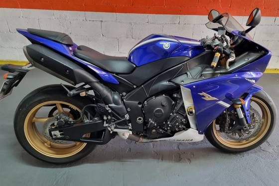 YAMAHA YZF R1 YAMAHA YZF R1